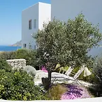 Hotel Milos Breeze Boutique 4*