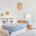 Milos Breeze Boutique Hotel 4*
