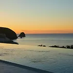 Milos Breeze Boutique