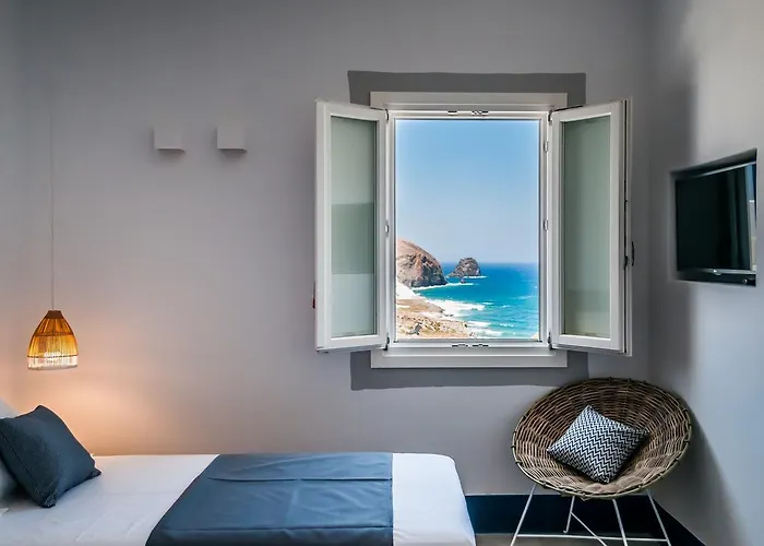 Milos Breeze Boutique ホテル