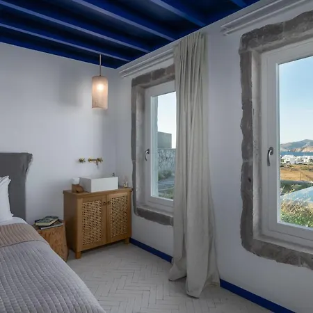 Milos Breeze Boutique 4*