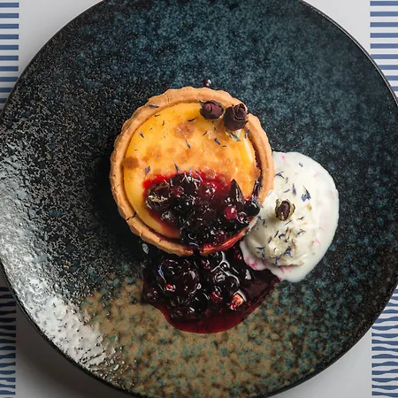 Hotel Milos Breeze Boutique 4*