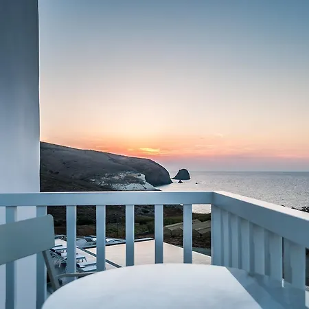 Milos Breeze Boutique Pollonia