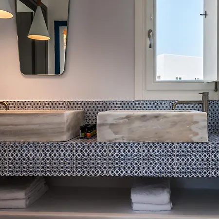 Milos Breeze Boutique 4*