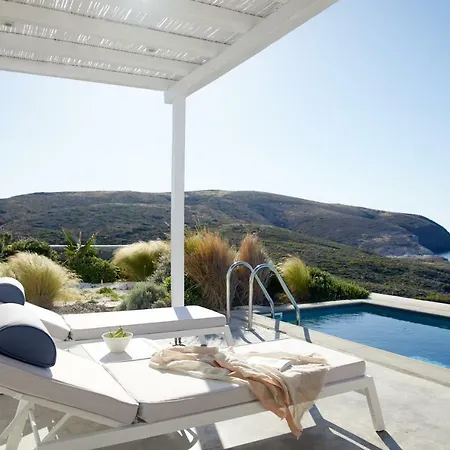 Milos Breeze Boutique Hotel