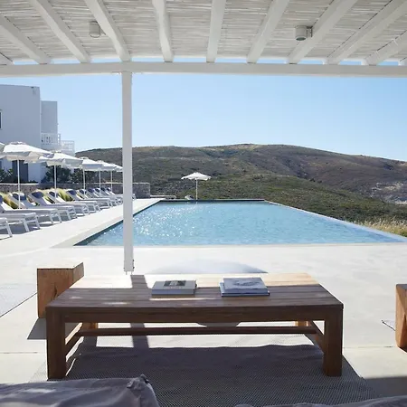 Milos Breeze Boutique Hotel