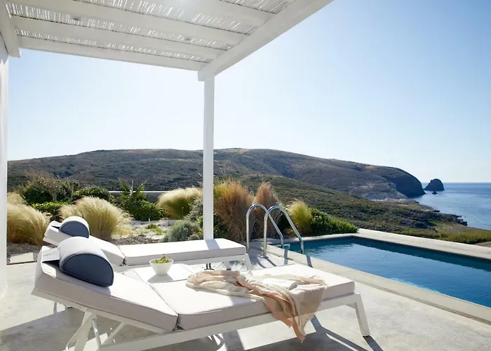Milos Breeze Boutique Hotel